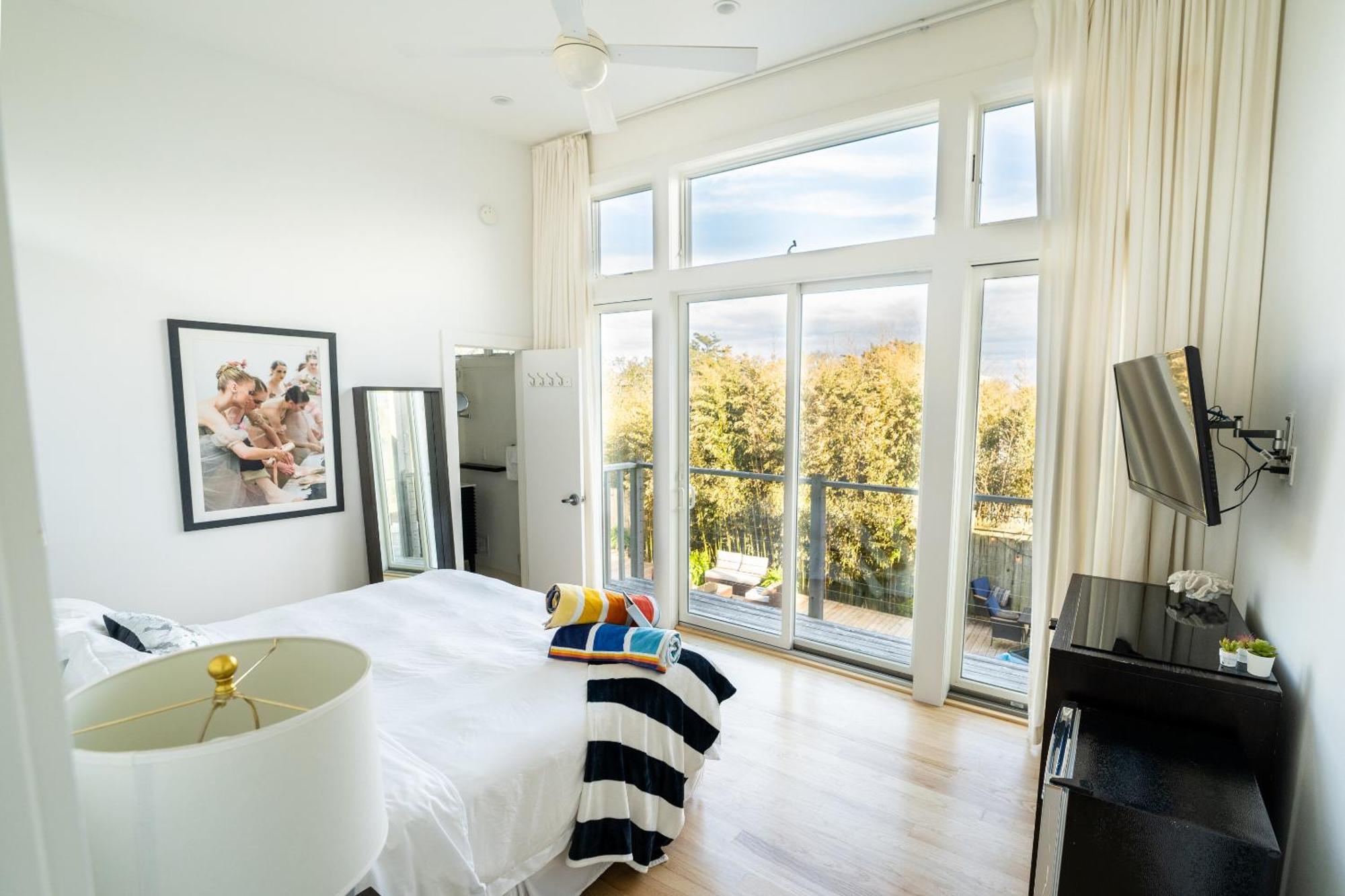 The Madison Fire Island Pines Hotel Bilik gambar